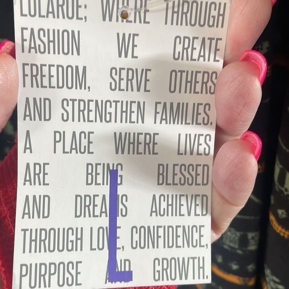 LULAROE black print Randy NWT 3/4 sleeve tee - Picture 7 of 8